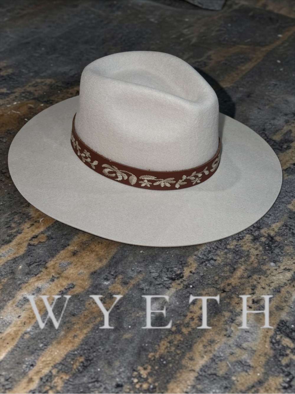 NWT Wyeth Cream Wool Felt Rancher Hat Wide Flat Brim Boho Fedora OS Quantity (6)